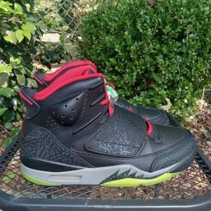 Jordan son of Mars size 11
